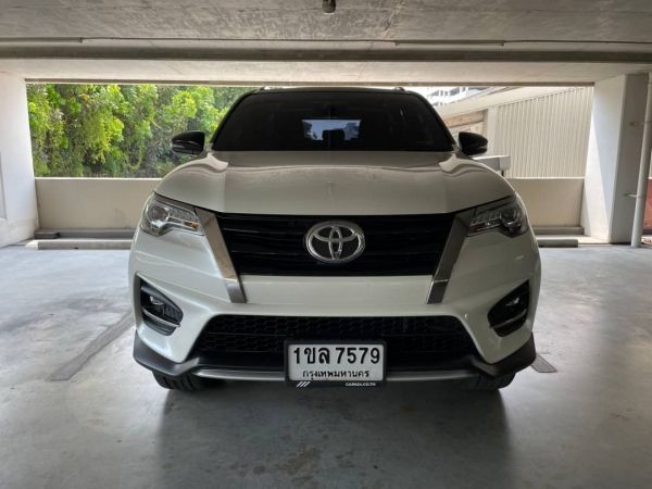 Toyota Fortuner 2.8 V TRD Sportivo 2019